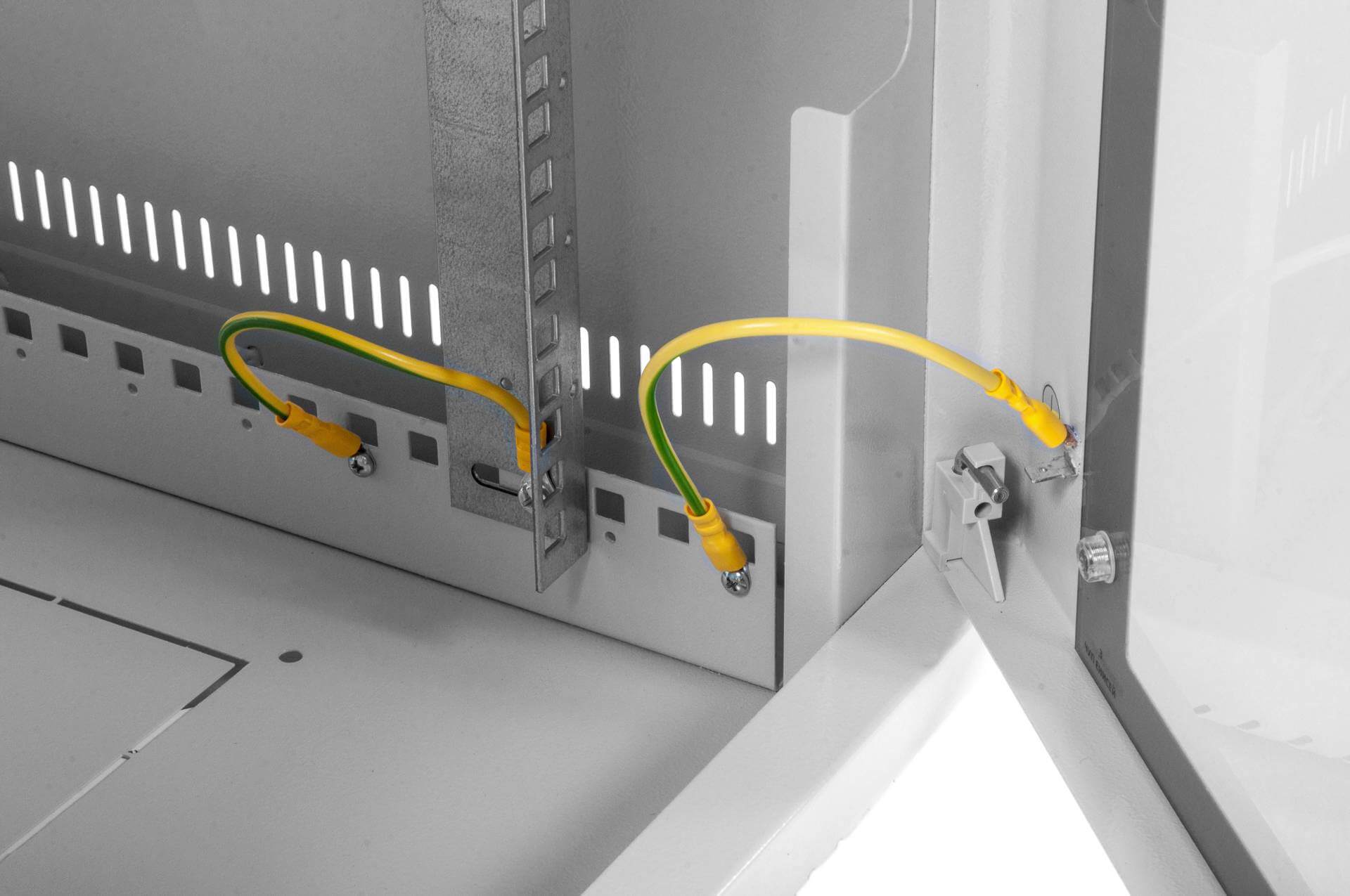 Шкаф ШРН-12.650.1 12U (600 × 650) дверь металл ЦМО