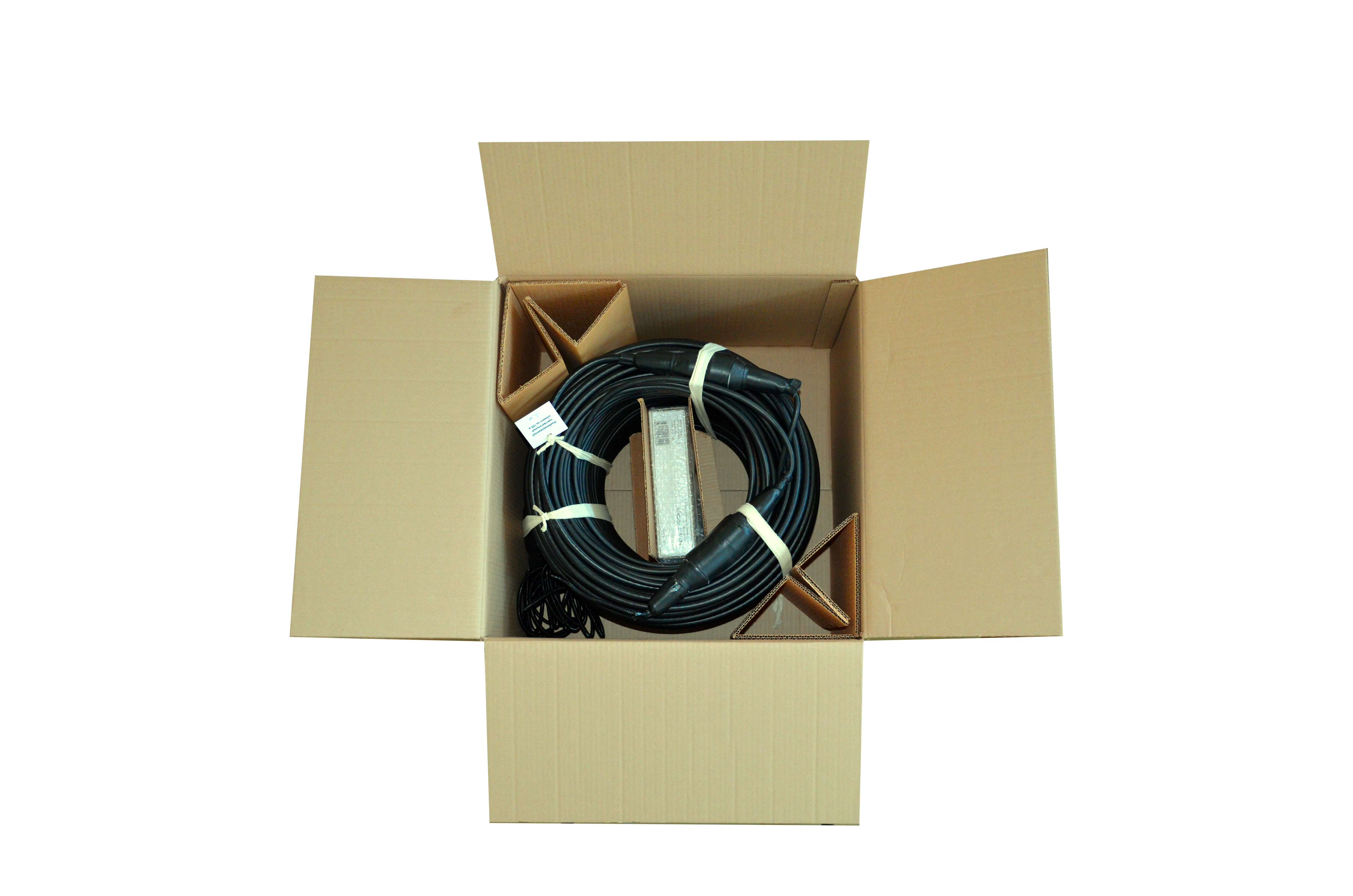 Комплект П-100 Комплект для обнаружения попыток нарушителя произвести подкоп под заграждением. Формирует отдельную зону охраны и применяется совместно с другими комплектами. Включает в себя охранный и