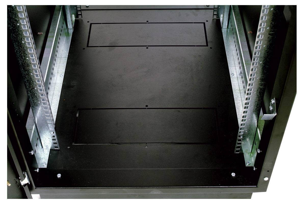 Шкаф ШТК-М-18.6.6-1ААА-9005 18U (600 × 600) дверь стекло, цвет чёрный ЦМО