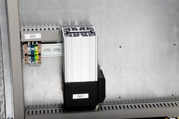 Шкаф ШТВ-Н-18.6.3-4ААА-Т2 18U (Ш600 × Г300), комплектация T2-IP65 ЦМО