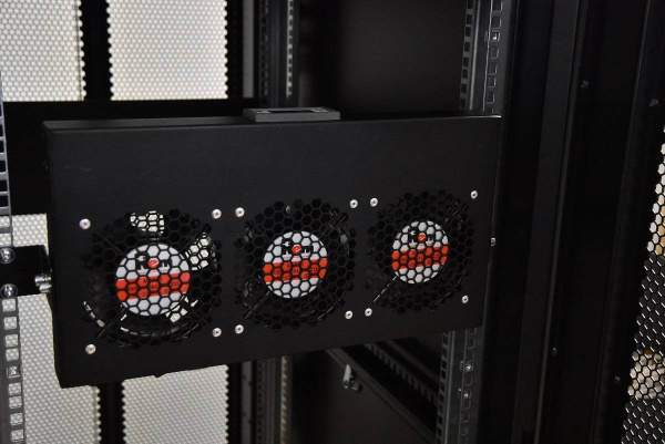 Модуль вентиляторный R-FAN-3K-1U REM