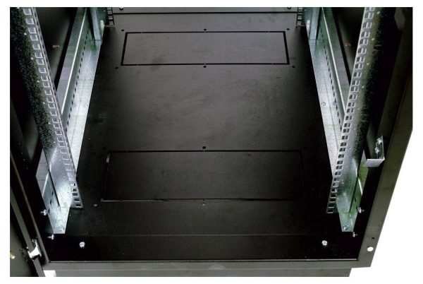 Шкаф ШТК-М-18.6.6-1ААА-9005 18U (600 × 600) дверь стекло, цвет чёрный ЦМО